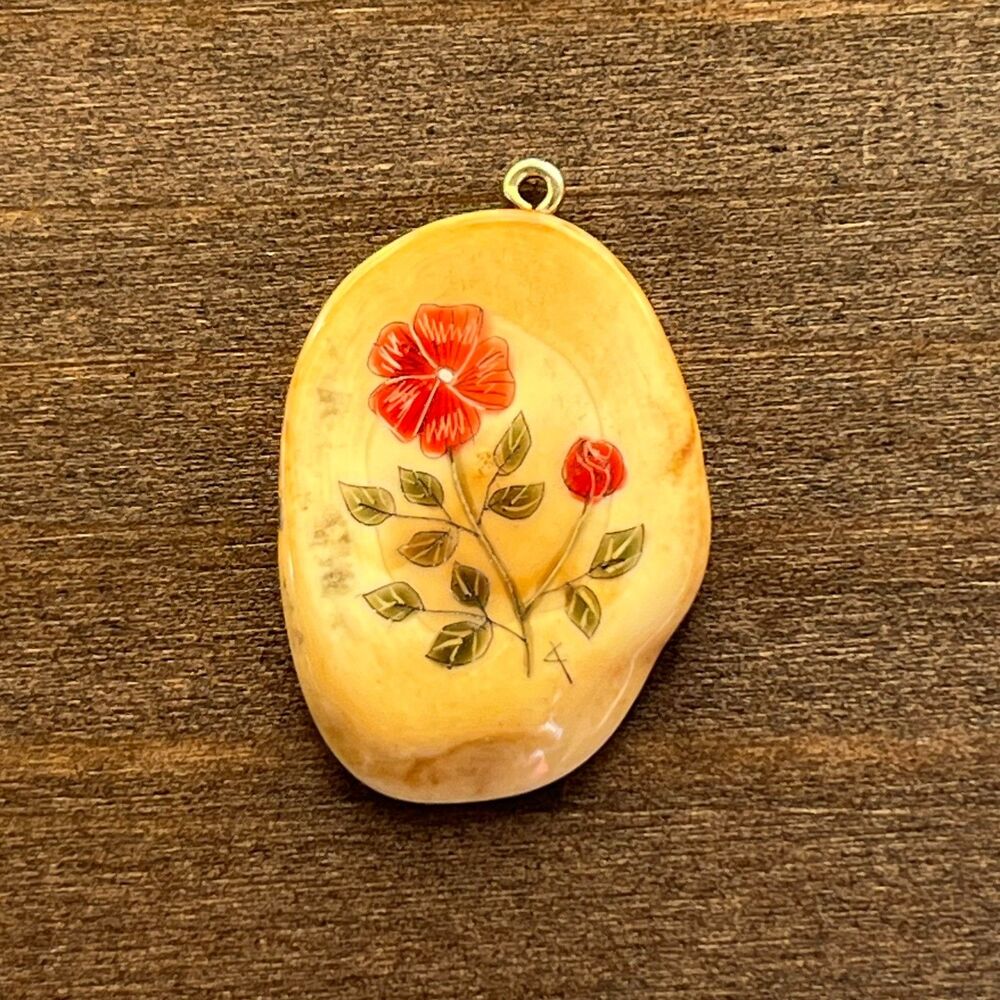 Vintage Petrified Wood Pendant with Flower Motif